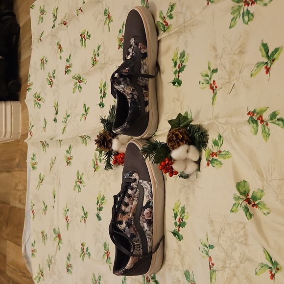 COPY - VANS women's sneakers size 11 - Picture 2 of 6